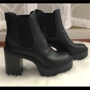 MADDEN GIRL KAMORA PLATFORM CHELSEA BOOT